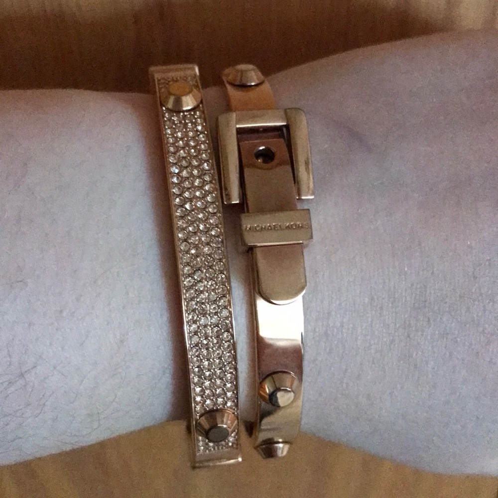 Authentic Michael Kors Bracelet Set in Rose Gold - Picture 11 of 12